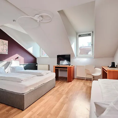 Karl - 3* Konstancja