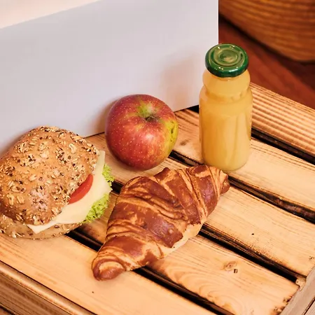 Karl - 3* Κωνσταντία